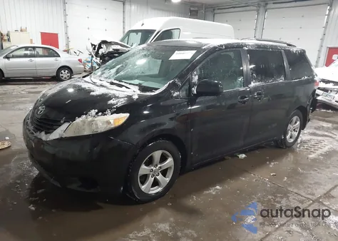 2011 Toyota Sienna Le V6 из США, поврежденный, VIN 5TDKK3DC4BS145695